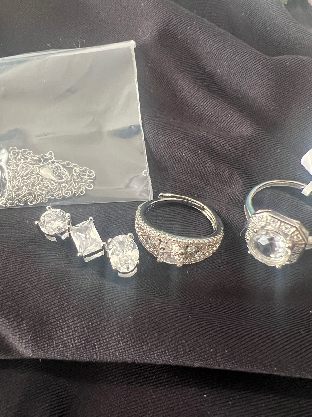 Set of 4 Silver Crystal Statement Ring - Sparkling Silver Tone